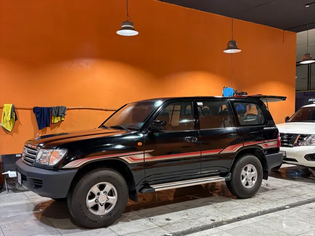 Photo of 1999 Toyota Land Cruiser GX