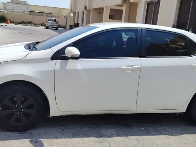 صورة 2015 تويوتا كورولا XLi