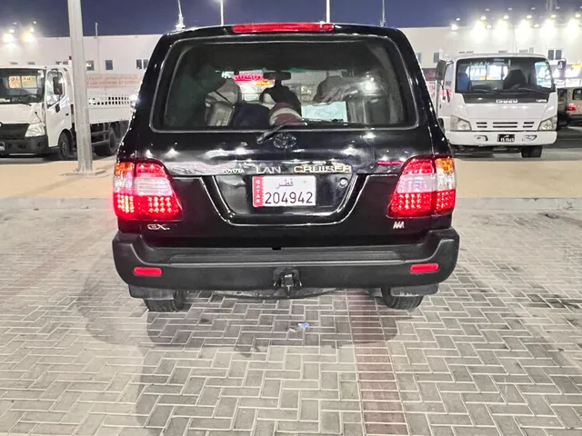 Photo of 2002 Toyota Land Cruiser GX