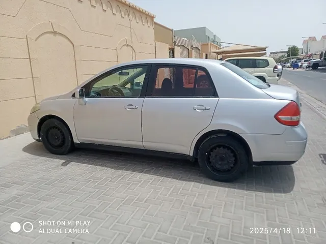 Photo of 2012 Nissan Tiida