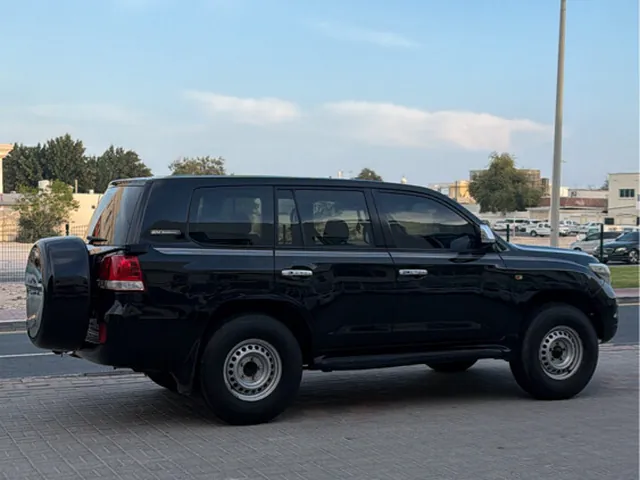 Photo of 2011 Toyota Land Cruiser VXR