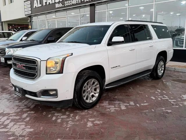 Photo of 2015 GMC Yukon XL Denali