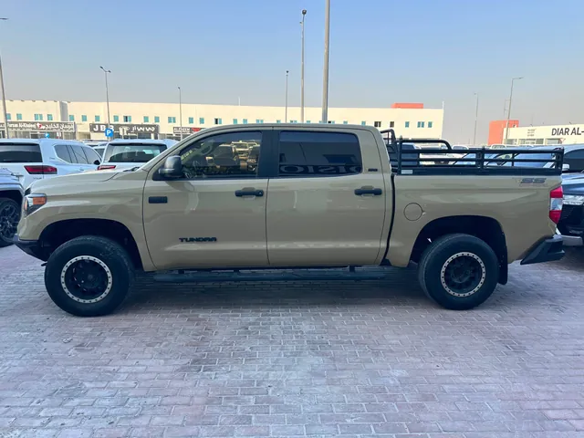 Photo of 2017 Toyota Tundra Limited