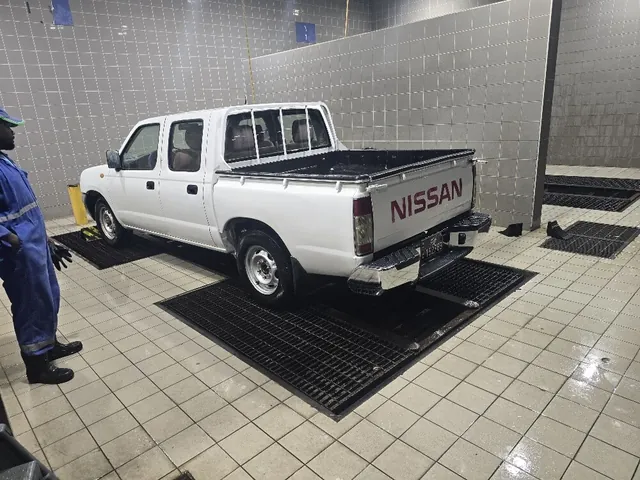 Photo of 2010 Nissan Pickup