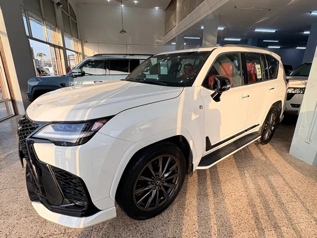 Photo of 2024 Lexus LX 600