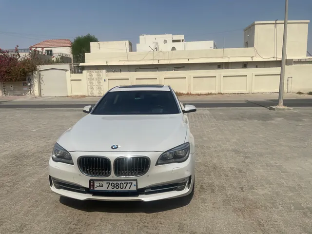 صورة 2014 بي إم دبليو الفئة السابعة 750Li
