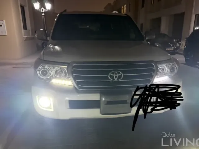 Photo of 2014 Toyota Land Cruiser GXR