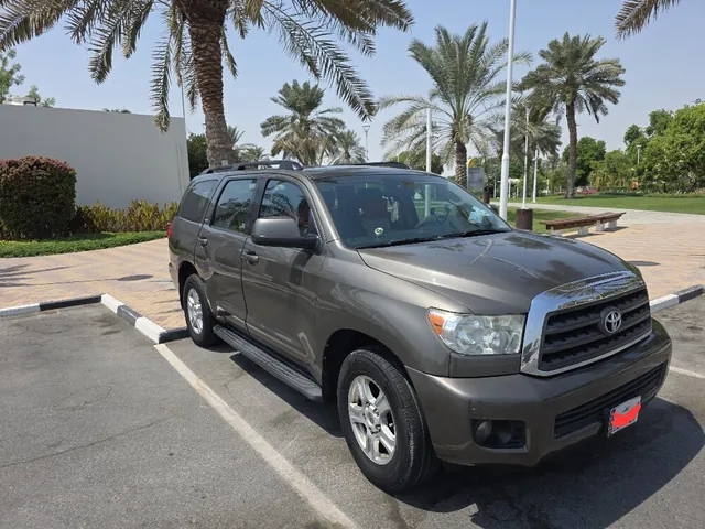 Photo of 2013 Toyota Sequoia