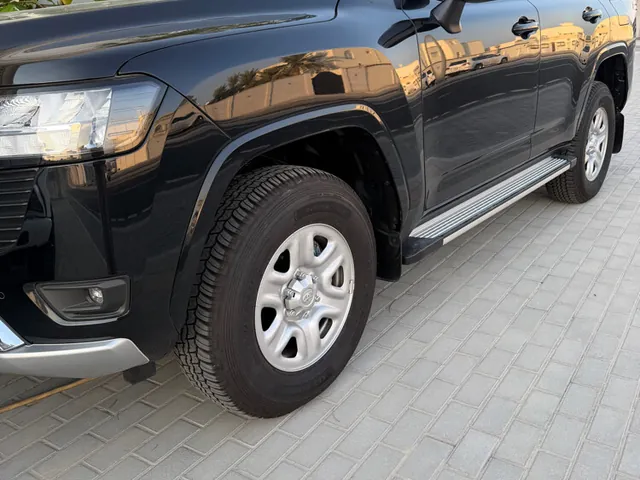 Photo of 2026 Toyota Land Cruiser GX