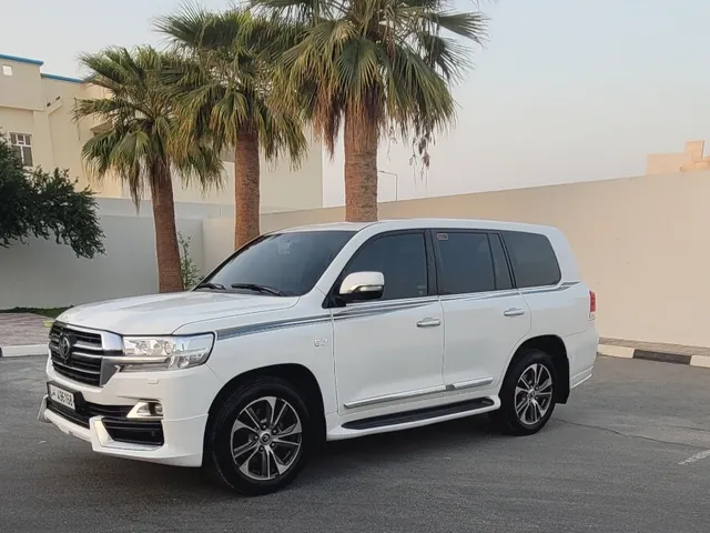 Photo of 2017 Toyota Land Cruiser VXR
