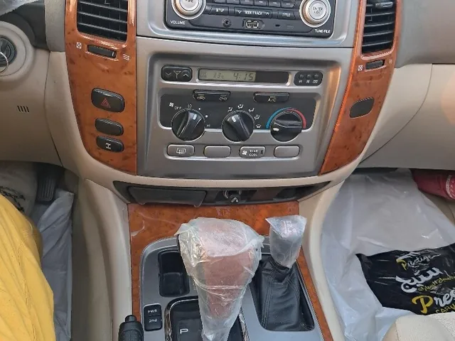 Photo of 2005 Toyota Land Cruiser GXR