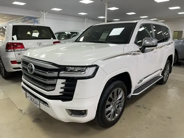 Photo of 2025 Toyota Land Cruiser VX