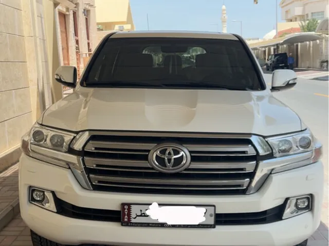 صورة 2021 تويوتا لاند كروزر VXR