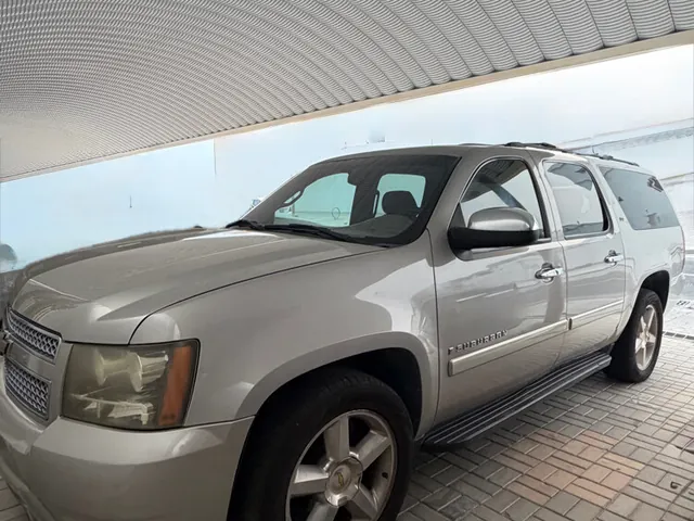 Photo of 2007 Chevrolet Suburban LTZ