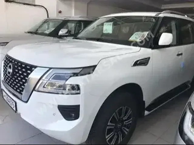 صورة 2022 نيسان باترول تيتانيوم