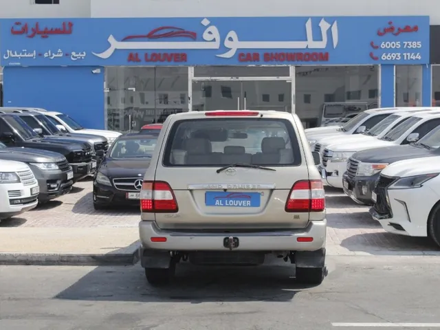 Photo of 2004 Toyota Land Cruiser GXR