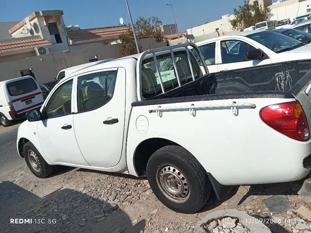 Photo of 2011 Mitsubishi L200