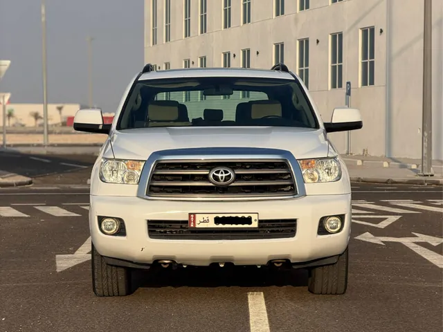 Photo of 2014 Toyota Sequoia
