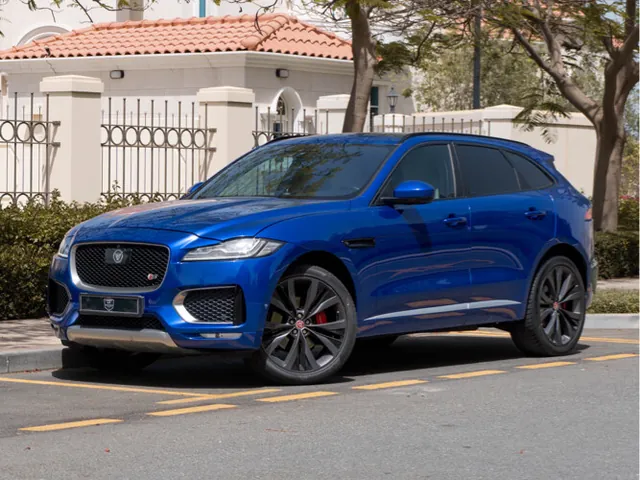 صورة 2017 جاكوار F-Pace S