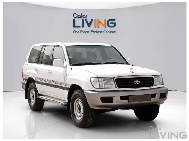 Photo of 2000 Toyota Land Cruiser GXR