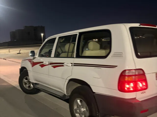 Photo of 1998 Toyota Land Cruiser GX