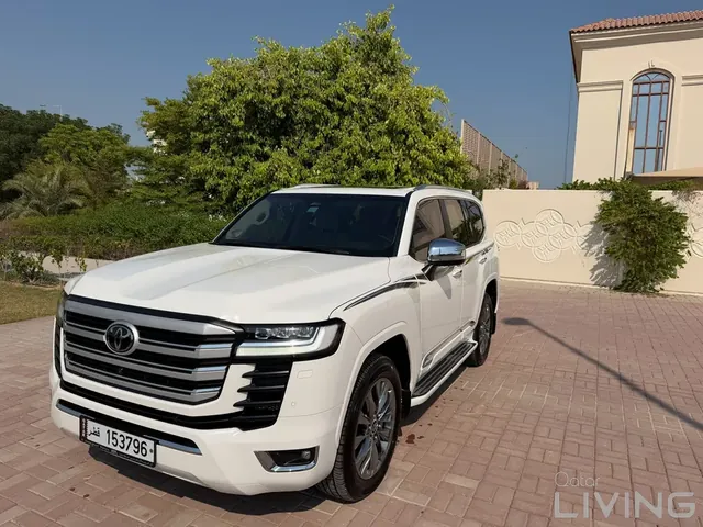 Photo of 2025 Toyota Land Cruiser VXR