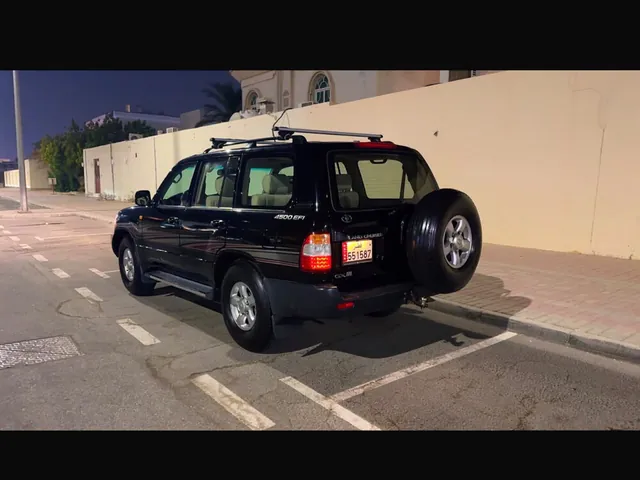 صورة 2004 تويوتا لاند كروزر GX