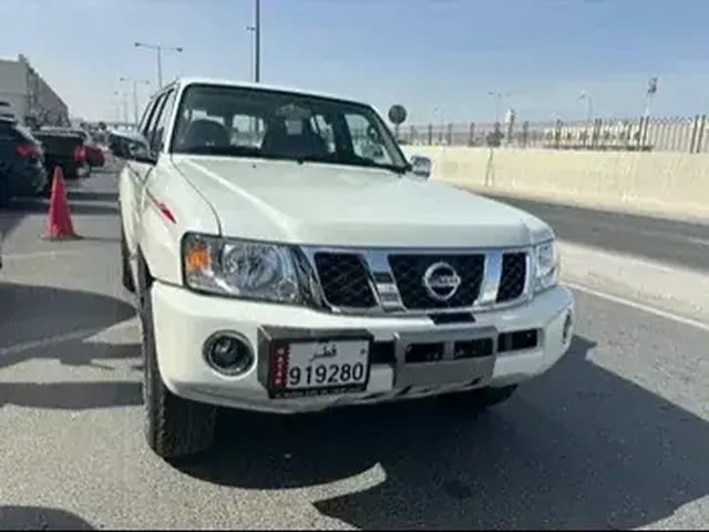 صورة 2023 نيسان باترول سفاري