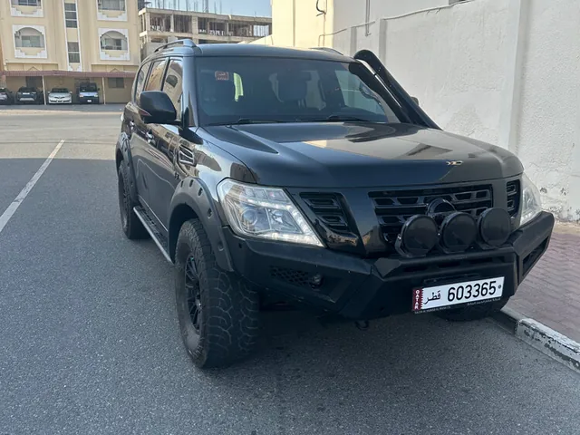 صورة 2014 نيسان باترول بلاتينيوم