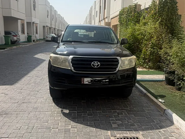 Photo of 2011 Toyota Land Cruiser G