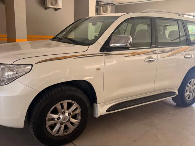 Photo of 2011 Toyota Land Cruiser GX