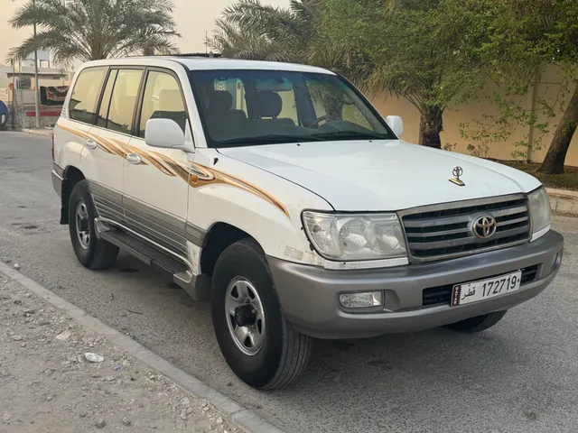 Photo of 2005 Toyota Land Cruiser VXR