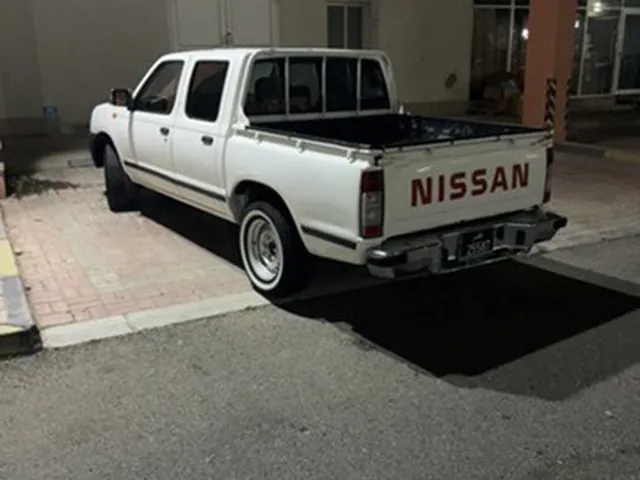 صورة 2008 نيسان بيك أب