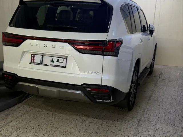 Photo of 2024 Lexus LX 600 Luxury