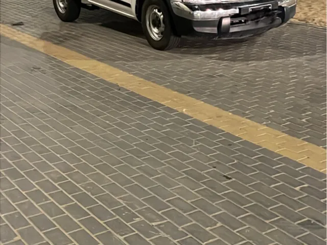صورة 2013 نيسان بيك أب