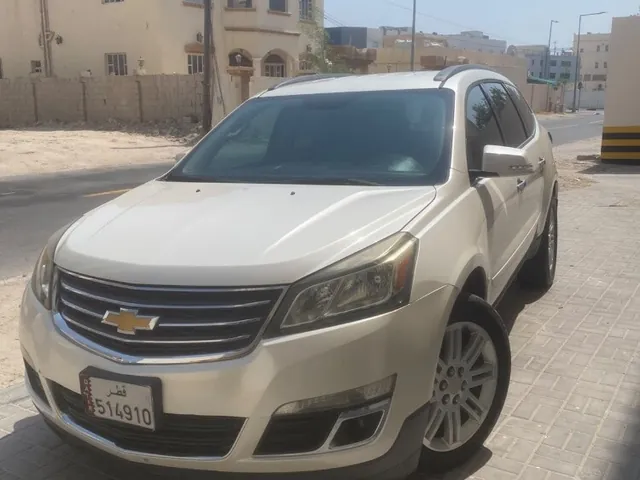 صورة 2015 شيفروليه ترافرس LS