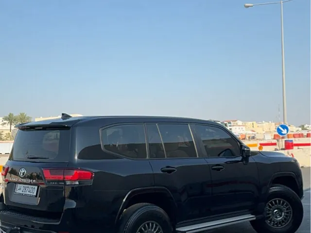 Photo of 2023 Toyota Land Cruiser GX