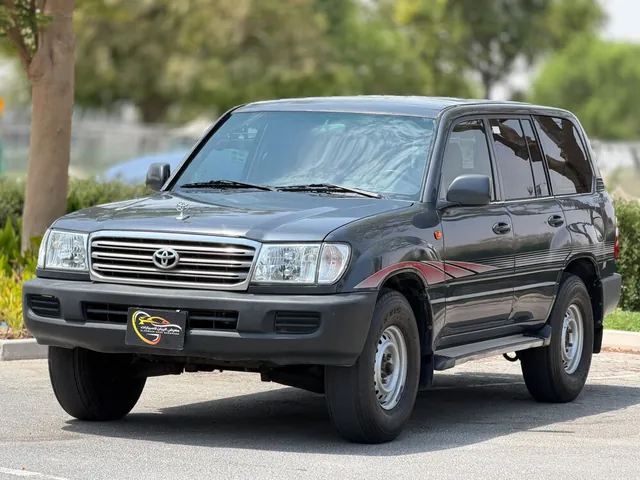 Photo of 2003 Toyota Land Cruiser GX