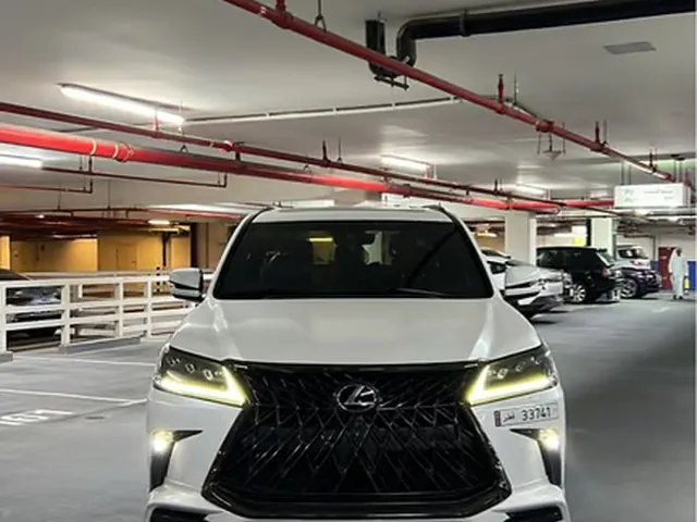 Photo of 2019 Lexus LX 570 Black Edition
