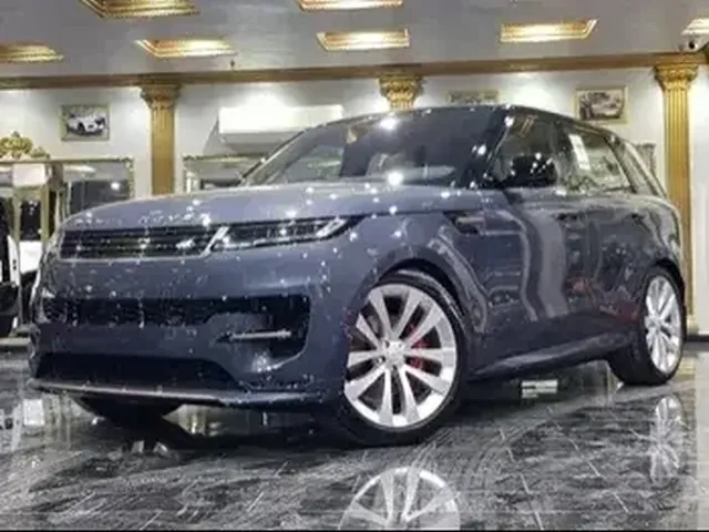 صورة 2023 رنج روڤر سبورت