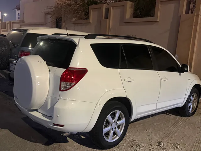 Photo of 2006 Toyota RAV4