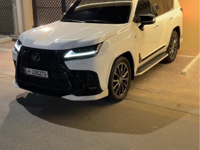Photo of 2023 Lexus LX 600