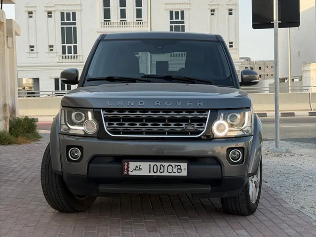 صورة 2016 لاند روفر LR4 SE
