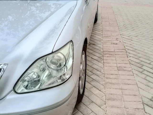 Photo of 2004 Lexus LS 430