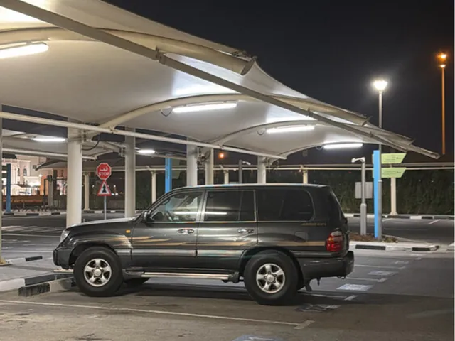 Photo of 2002 Toyota Land Cruiser GXR