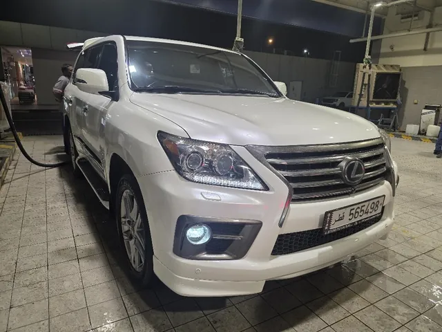 Photo of 2014 Lexus LX 570 S