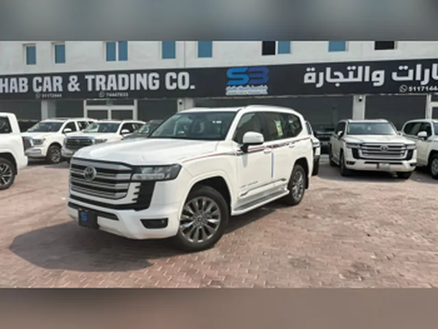 Photo of 2025 Toyota Land Cruiser GXR