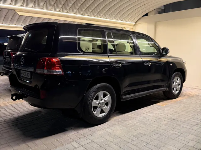 Photo of 2010 Toyota Land Cruiser VXR
