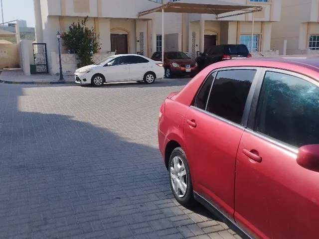 Photo of 2008 Nissan Tiida