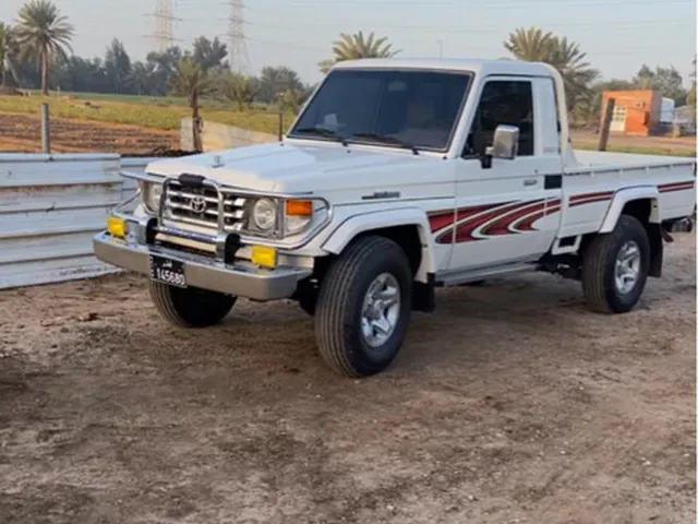 Photo of 2006 Toyota Land Cruiser 70